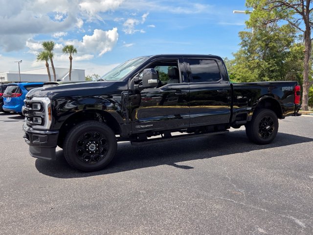 Used 2024 Ford F250 Lariat w/ Lariat Ultimate Package AWD/4WD image 3