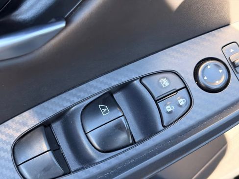 Certified 2024 Nissan Sentra SV FWD image 22