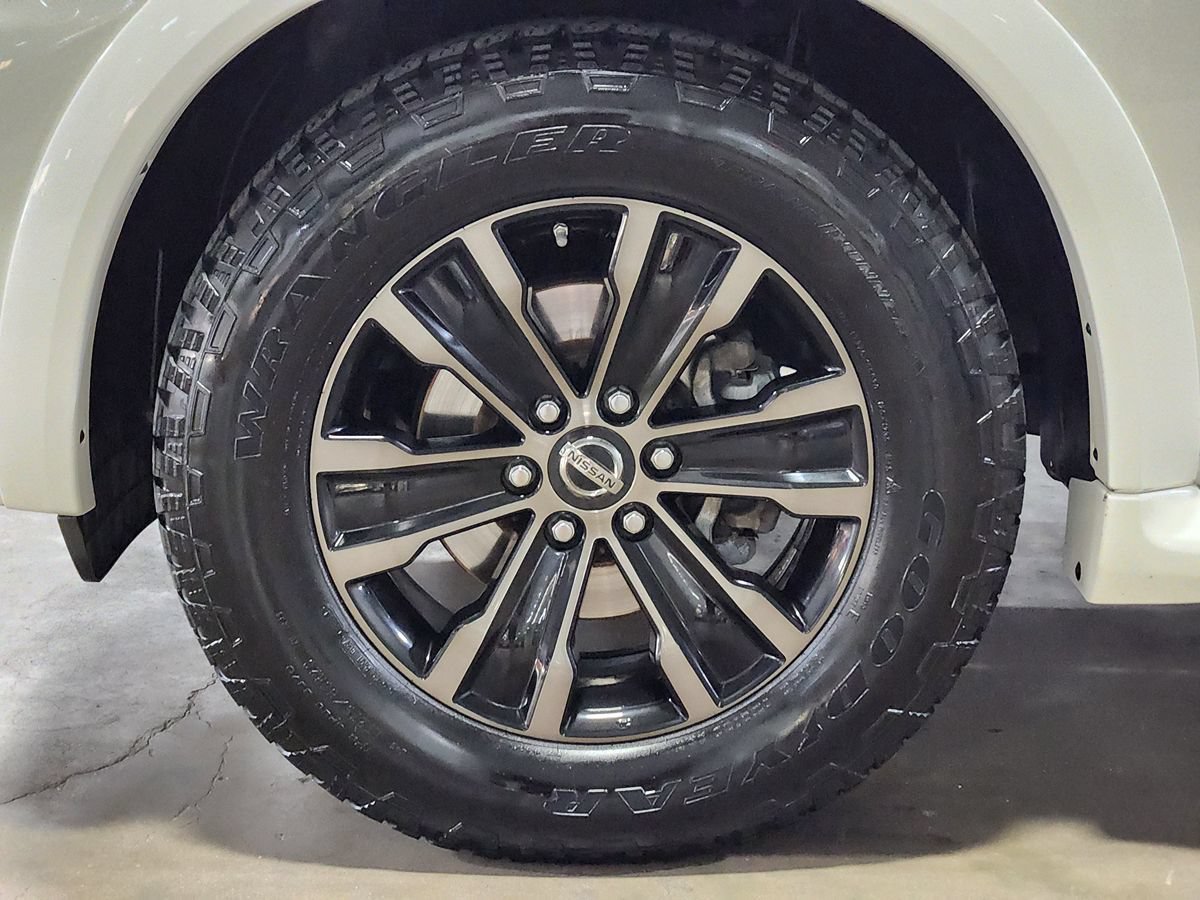 Used 2020 Nissan Armada Platinum w/ Captain's Chairs Package RWD image 29