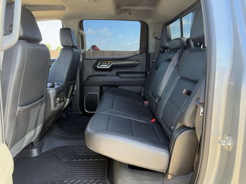 Used 2023 Chevrolet Silverado 1500 RST AWD/4WD image 30
