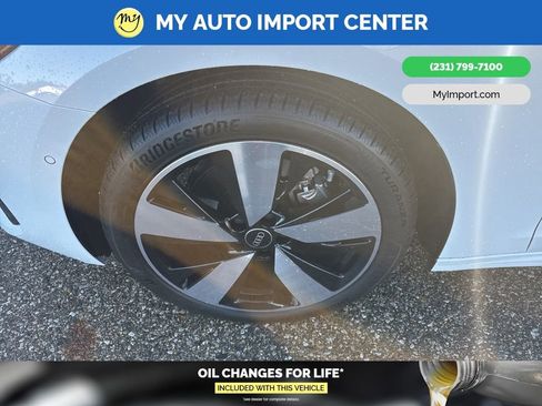 Used 2025 Audi A5 2.0T Premium w/ Convenience Package image 9