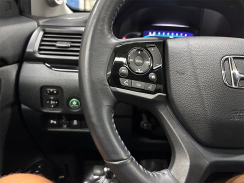 Used 2022 Honda Pilot Touring image 28