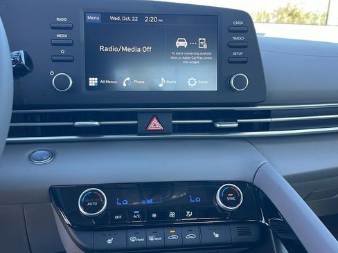 New 2026 Hyundai Elantra SEL Sport image 18