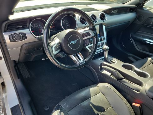 Used 2020 Ford Mustang Premium RWD image 15