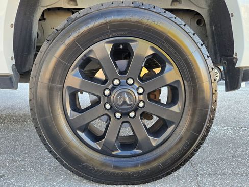 Used 2022 RAM 3500 Laramie image 32