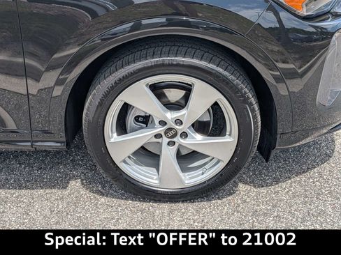 Certified 2025 Audi Q5 Prestige AWD/4WD image 13