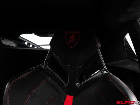 Used 2018 Lamborghini Huracan image 42