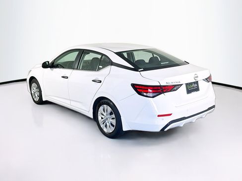 Used 2025 Nissan Sentra S image 5