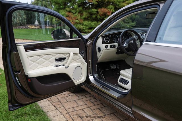 Used 2014 Bentley Flying Spur W12 AWD/4WD image 31