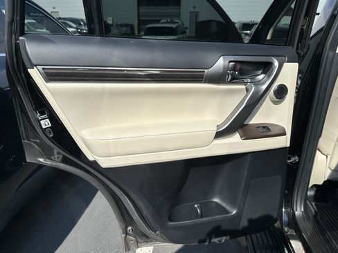 Used 2023 Lexus GX 460 Premium AWD/4WD image 30