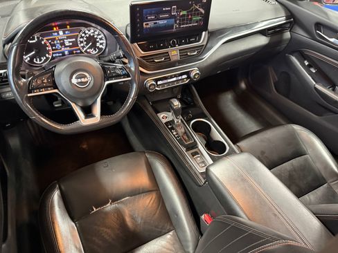 Used 2023 Nissan Altima 2.0 SR FWD image 16