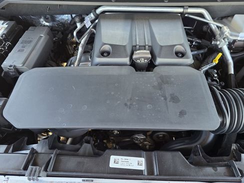Used 2024 GMC Canyon AT4X AWD/4WD image 21