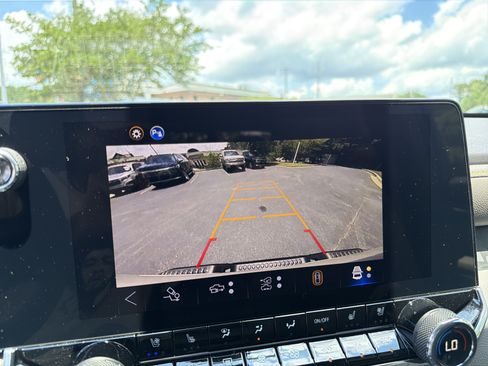 New 2026 Chevrolet Colorado ZR2 w/ Technology Package AWD/4WD image 30
