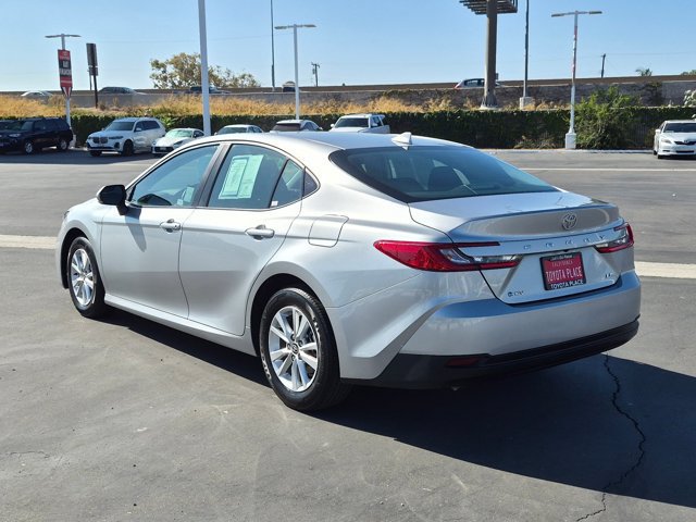 Used 2025 Toyota Camry LE FWD image 11