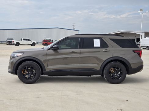 Certified 2026 Ford Explorer Tremor w/ Tremor Ultimate Package AWD/4WD image 4