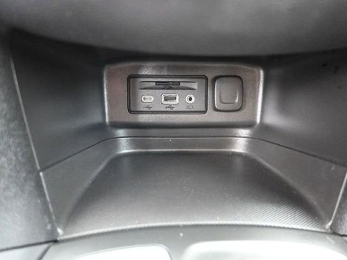 Used 2022 Chevrolet Equinox LT FWD image 23