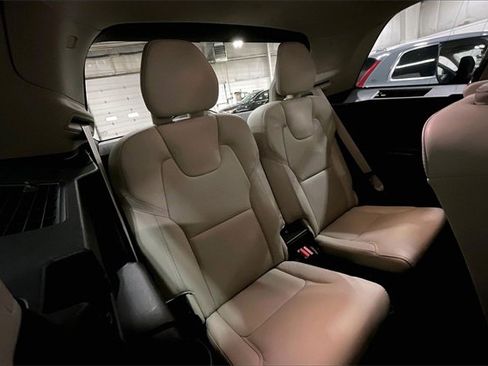 Certified 2022 Volvo XC90 T6 Inscription w/ Climate Package image 28