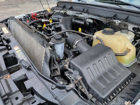 Used 2016 Ford F550 2WD Regular Cab Super Duty image 35