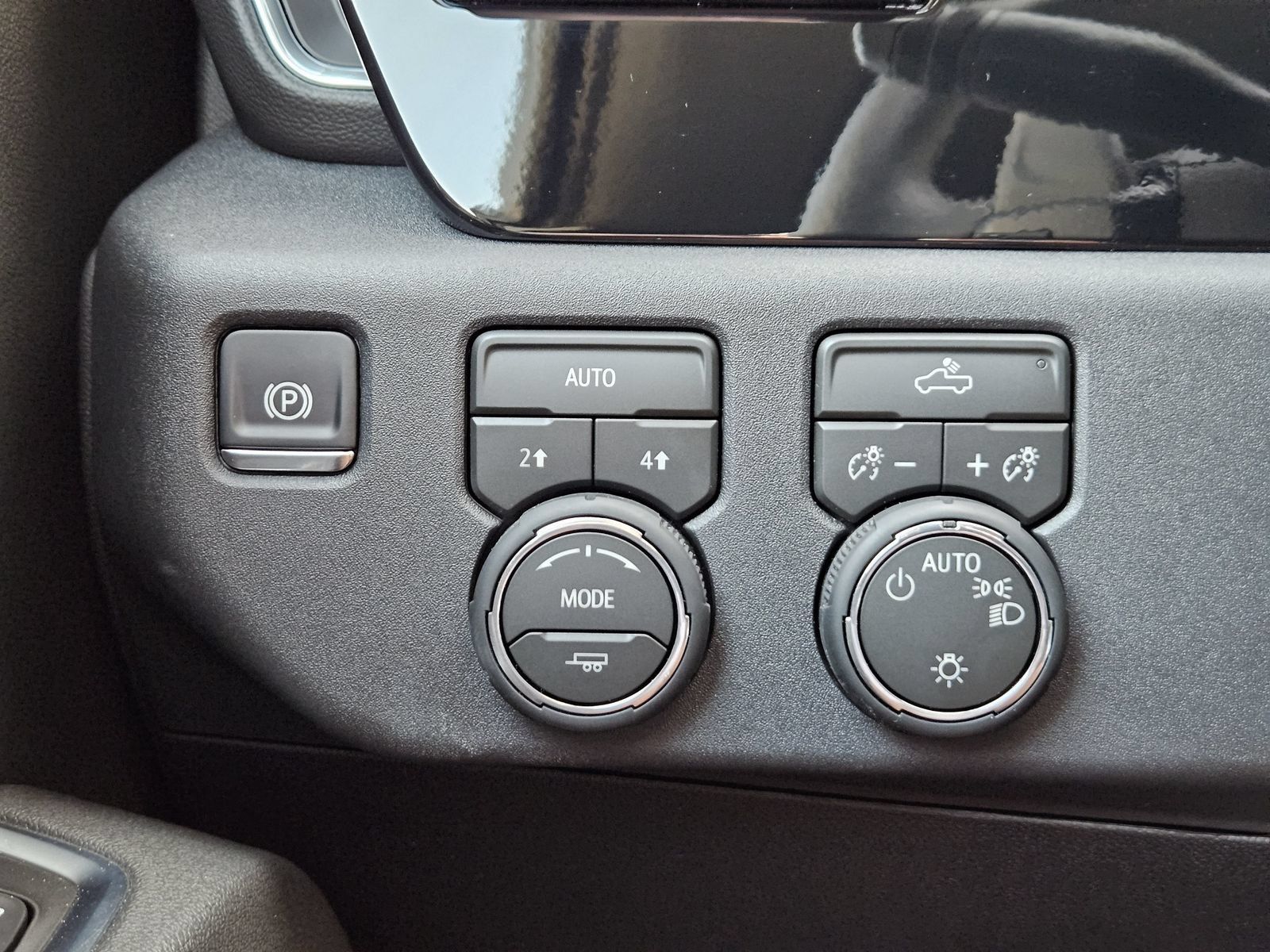 New 2026 Chevrolet Silverado 1500 LT w/ Texas Edition Plus AWD/4WD image 22