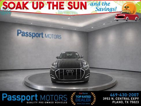 Used 2023 Audi Q5 2.0T Premium w/ Convenience Package AWD/4WD image 3