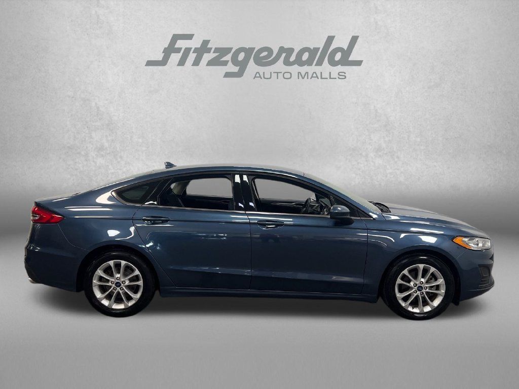 Used 2019 Ford Fusion SE FWD image 8