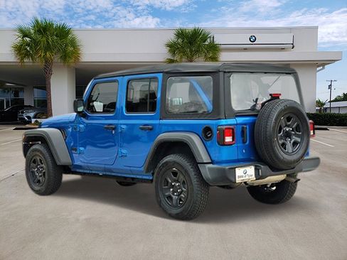 Used 2022 Jeep Wrangler Unlimited Sport image 6