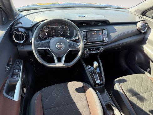 Used 2019 Nissan Kicks SR FWD image 15