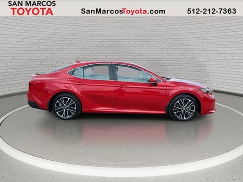 Used 2026 Toyota Camry XLE FWD image 5