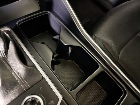 Used 2022 Kia Sorento S w/ Panoramic Sunroof Package AWD/4WD image 15