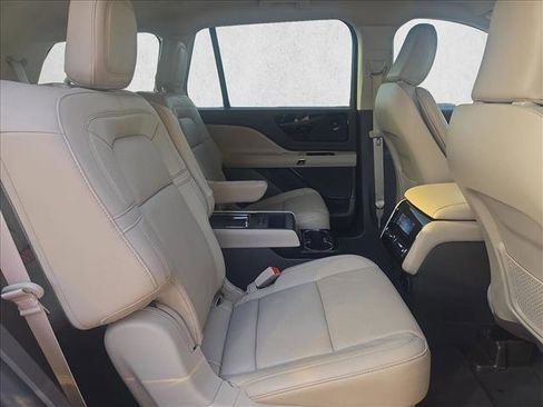 Used 2023 Lincoln Aviator Reserve w/ Equipment Group 201A image 21