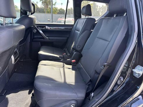 Used 2022 Lexus GX 460 Premium w/ Accessory Package image 14