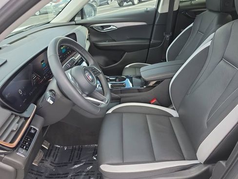 Certified 2025 Buick Envision Sport Touring AWD/4WD image 13