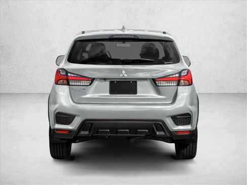 Used 2024 Mitsubishi Outlander SE image 15