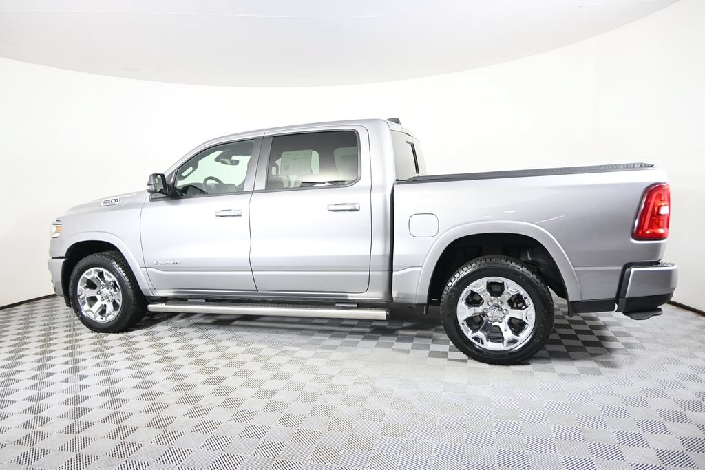 Used 2025 RAM 1500 Big Horn AWD/4WD image 3