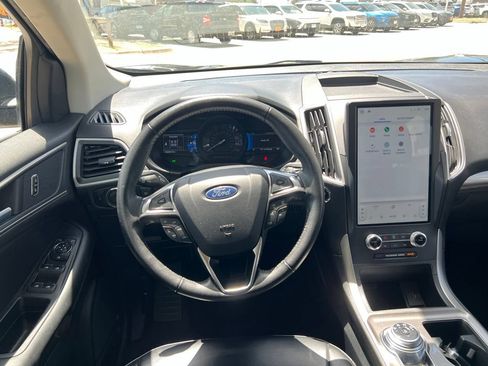 Used 2024 Ford Edge SEL AWD/4WD image 14