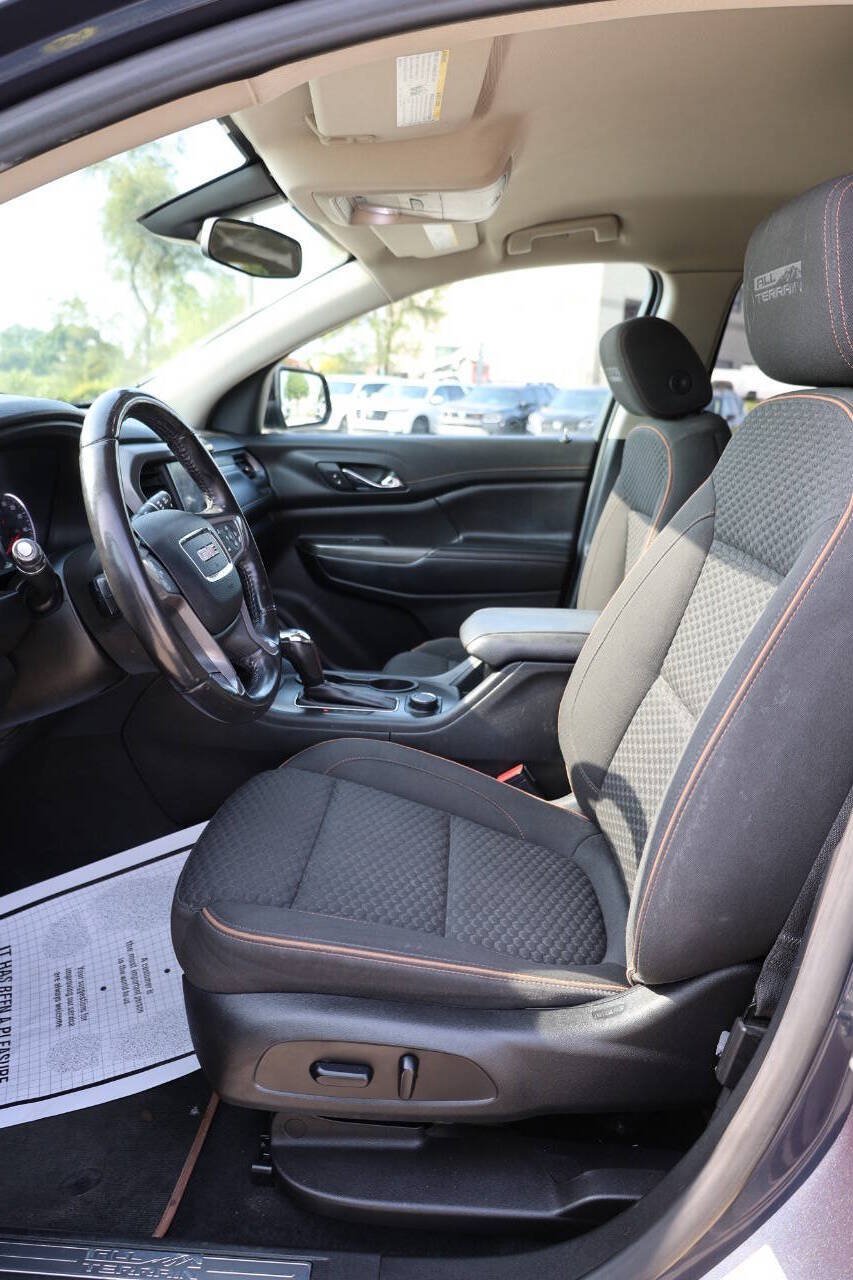 Used 2019 GMC Acadia SLE w/ Driver Alert Package I AWD/4WD image 13