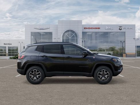 New 2026 Jeep Compass Trailhawk image 21