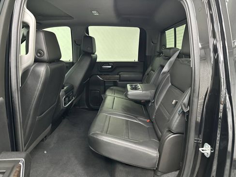 Used 2021 GMC Sierra 3500 Denali w/ Denali Black Diamond Edition AWD/4WD image 22