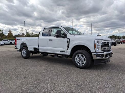 New 2026 Ford F350 XLT image 2
