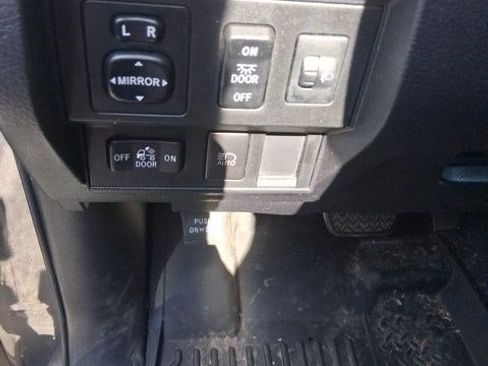 Used 2020 Toyota Tundra SR5 w/ SR5 Upgrade Package image 7