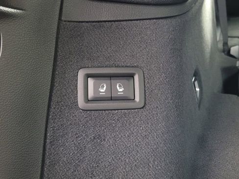 New 2025 Jeep Grand Cherokee L Overland w/ Luxury Tech Group IV image 37