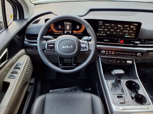 New 2026 Kia Carnival LXS image 6