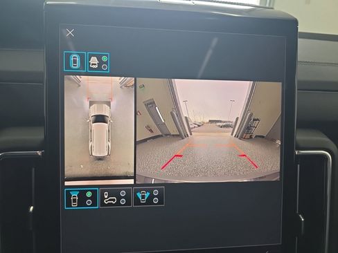 Used 2026 GMC Yukon Denali w/ Sun & Power Step Package image 50