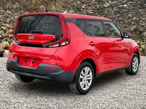 Used 2020 Kia Soul LX image 2