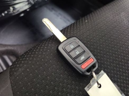 Used 2021 Honda HR-V Sport image 32