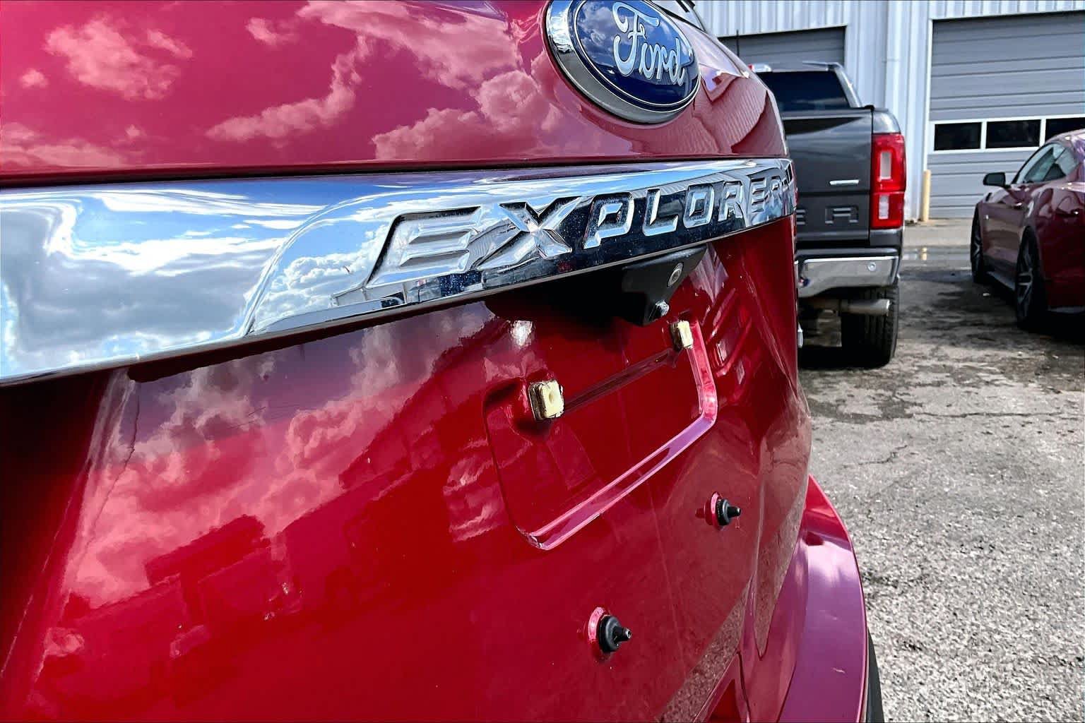 Used 2016 Ford Explorer FWD image 10