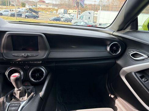 Used 2021 Chevrolet Camaro LT RWD image 28