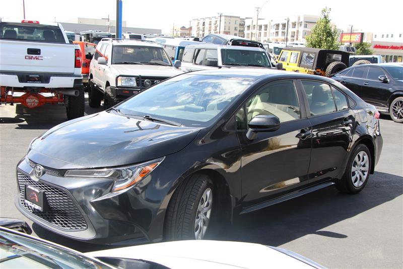 Used 2021 Toyota Corolla LE FWD image 4