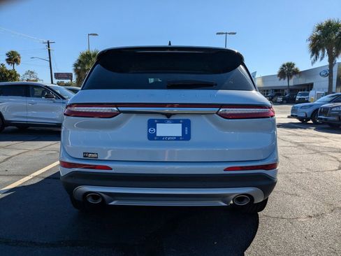 New 2026 Lincoln Corsair Reserve FWD image 5