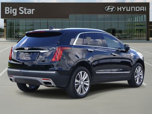 Used 2025 Cadillac XT5 Premium Luxury w/ Technology Package FWD image 4